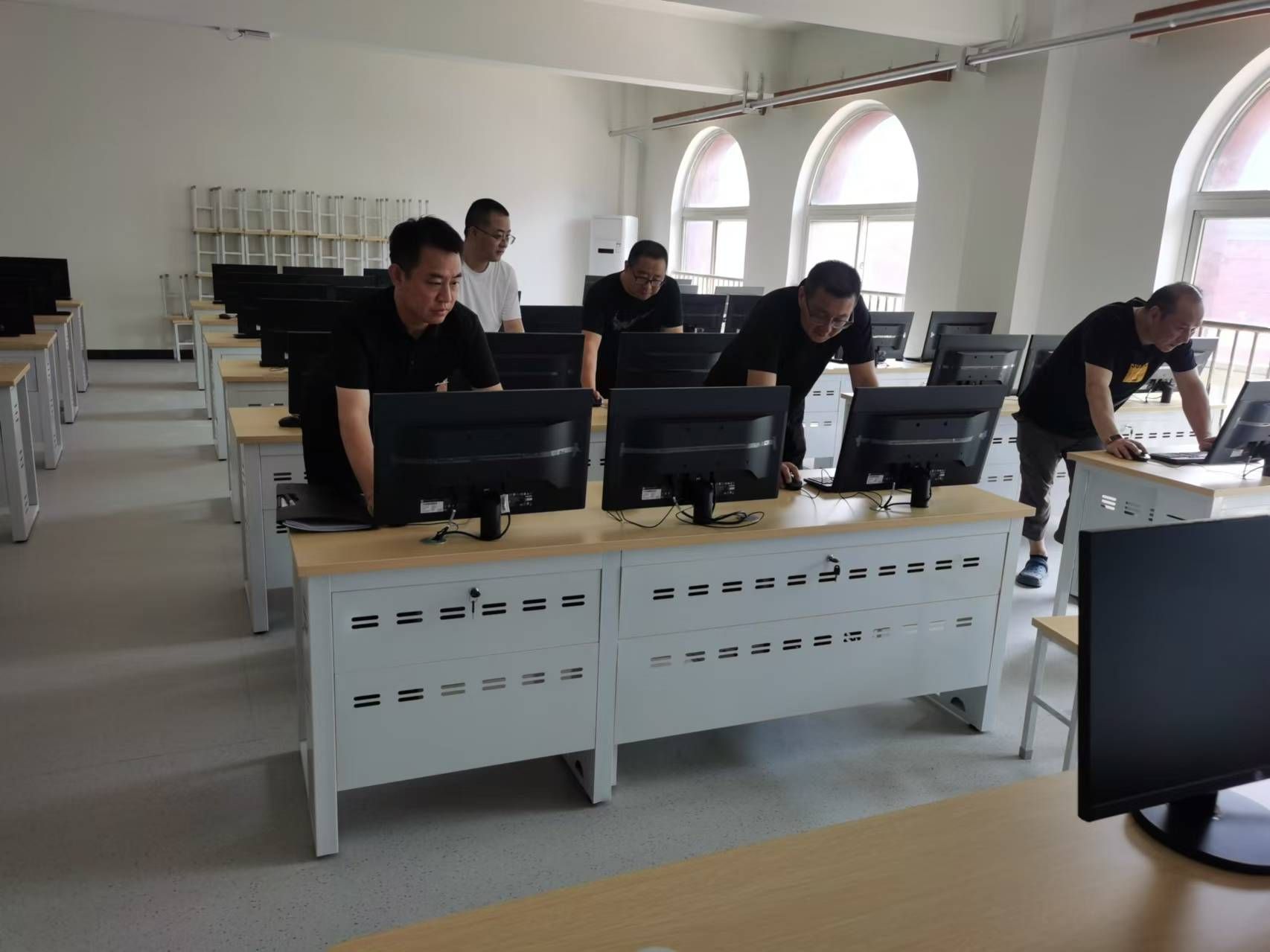 开展教学检查 全力护航开学季