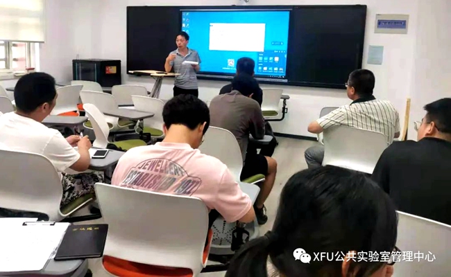 说明: https://www.xafy.edu.cn/__local/C/56/0C/D9F95A1F72FC5327E4467DA995F_054B34EC_2B643.jpg